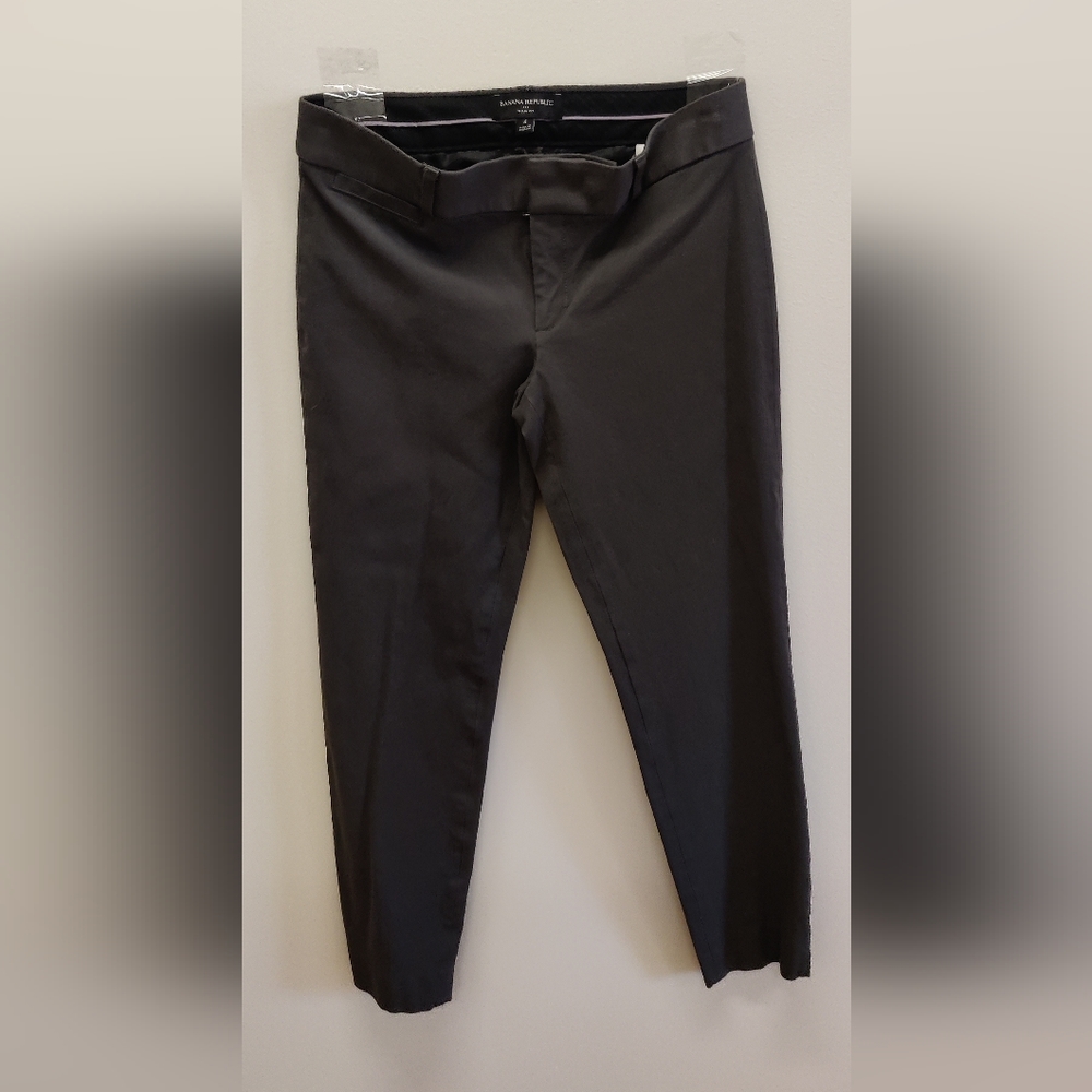 Banana Republic Sloan Fit Pant Size 4 Grey